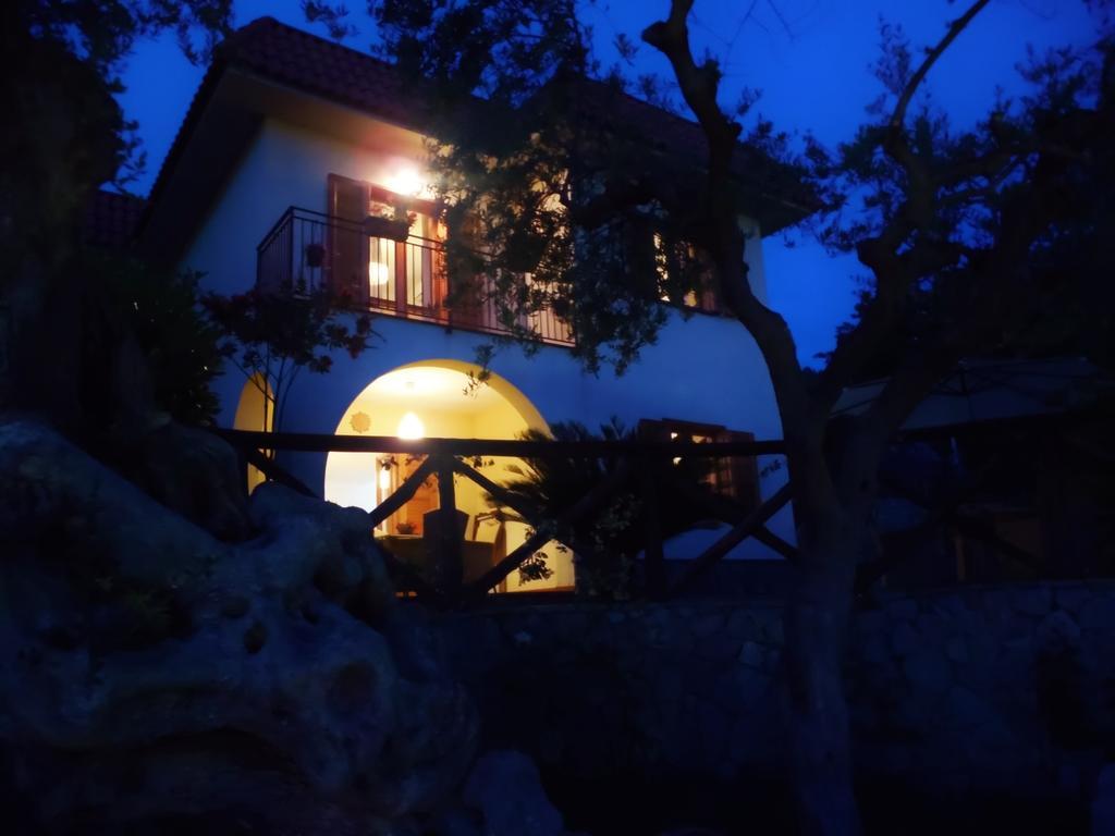 Villa Talea SantʼAgata sui Due Golfi Buitenkant foto