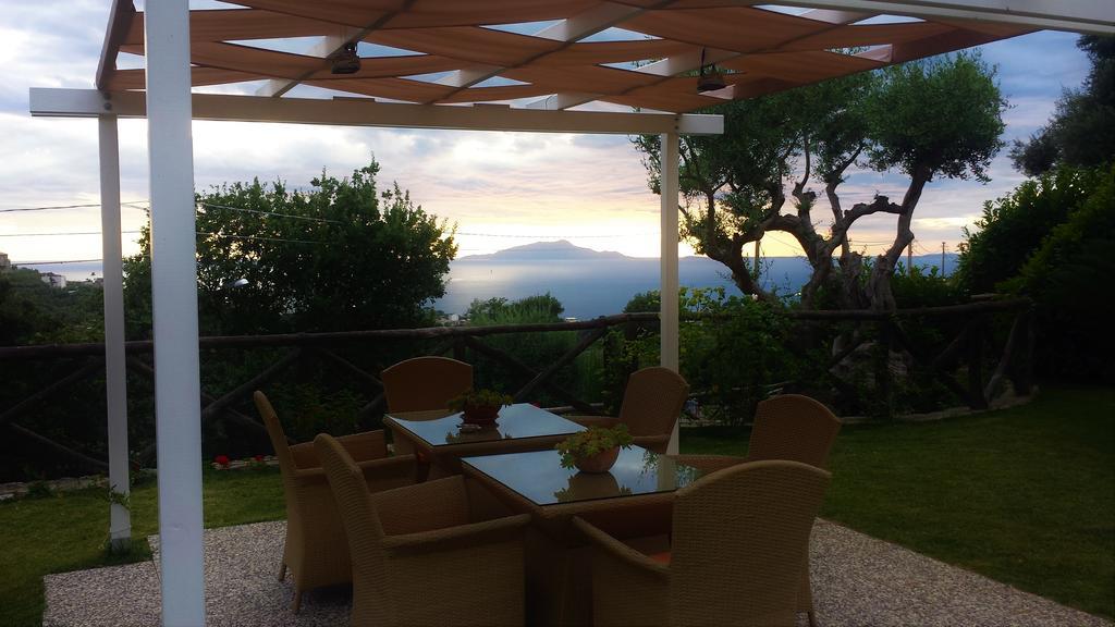Villa Talea SantʼAgata sui Due Golfi Buitenkant foto